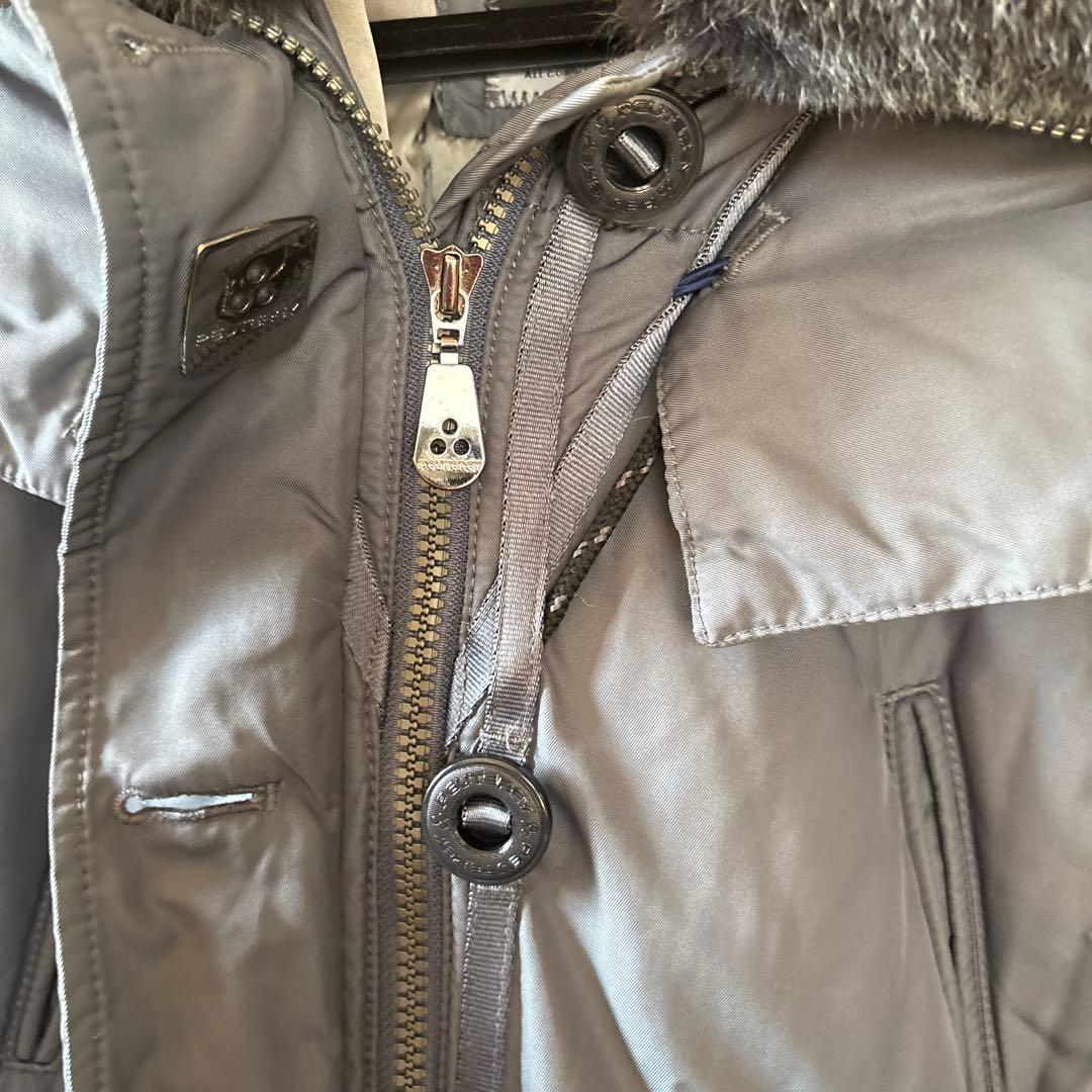 PEUTEREY グレー ダウンジャケット　42サイズですが細身の為日本M位です