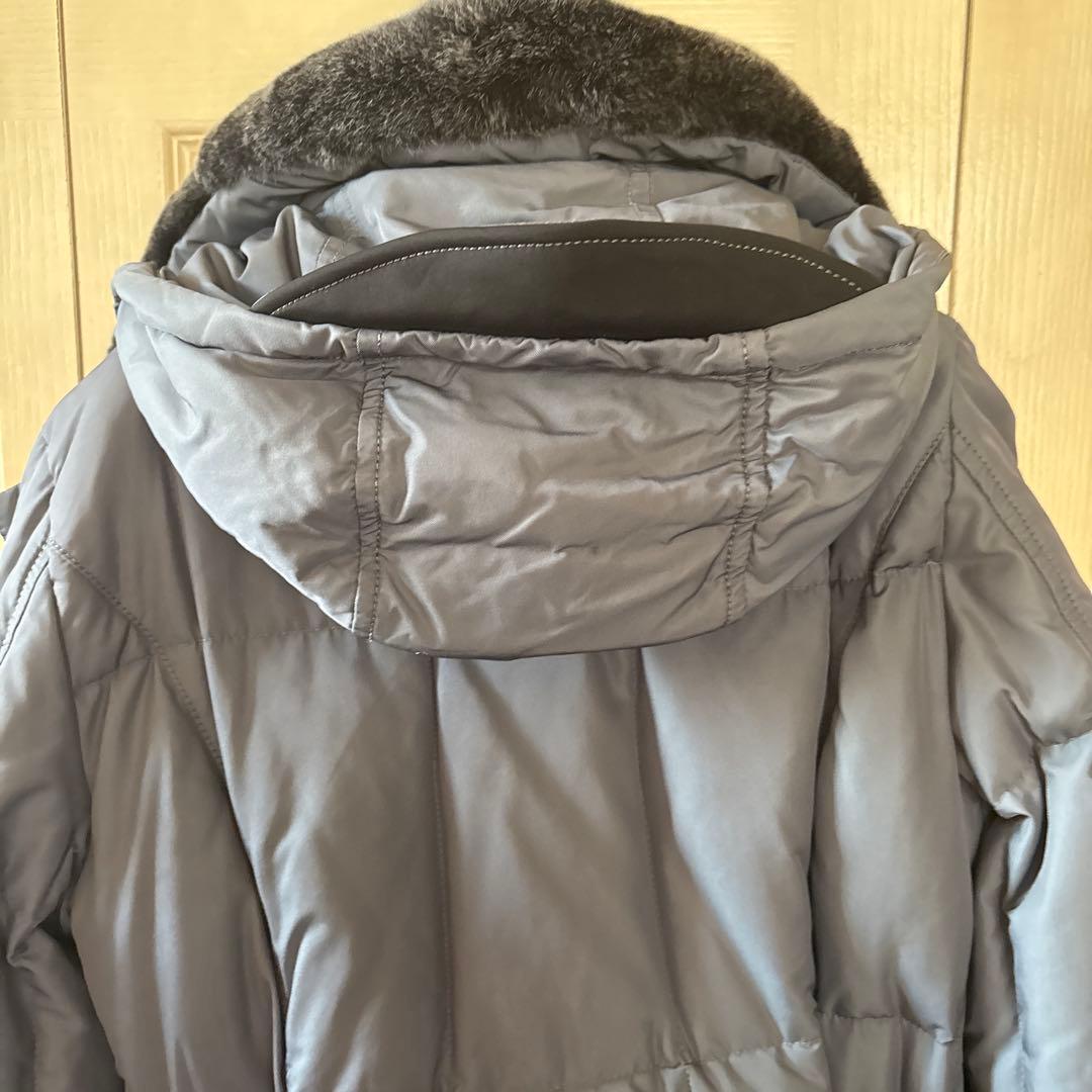 PEUTEREY グレー ダウンジャケット　42サイズですが細身の為日本M位です