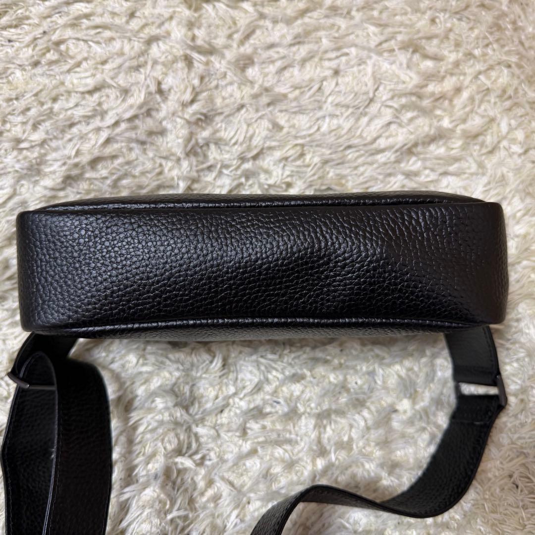 ☆極美品☆HushTug ハッシュタグ　ボディーバック　レザー　ブラック