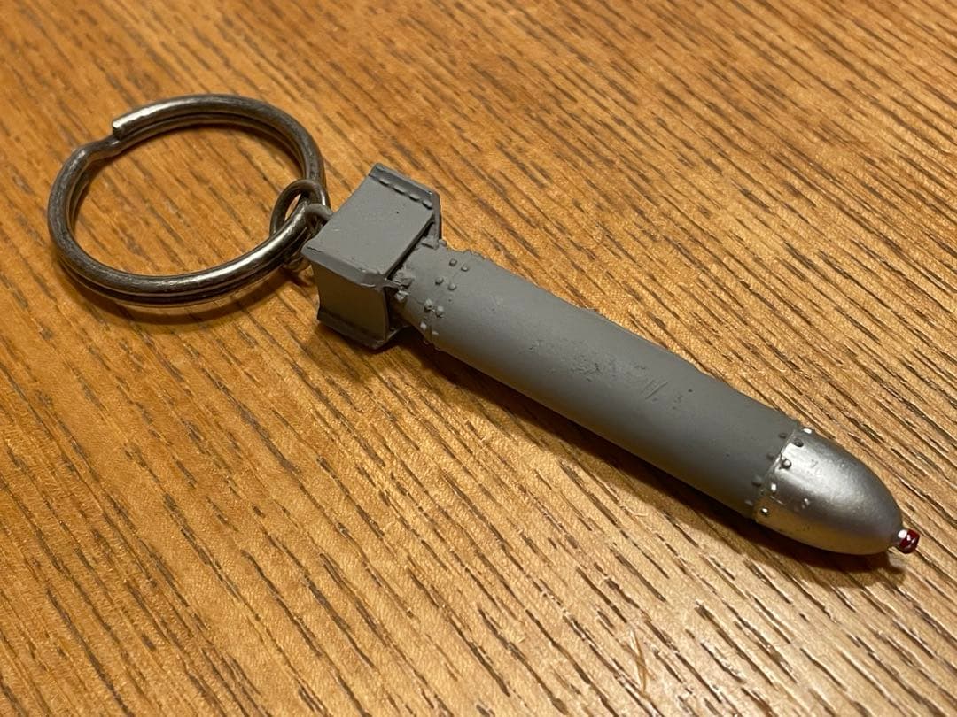 Oakleyオークリー 魚雷形 キーホルダー