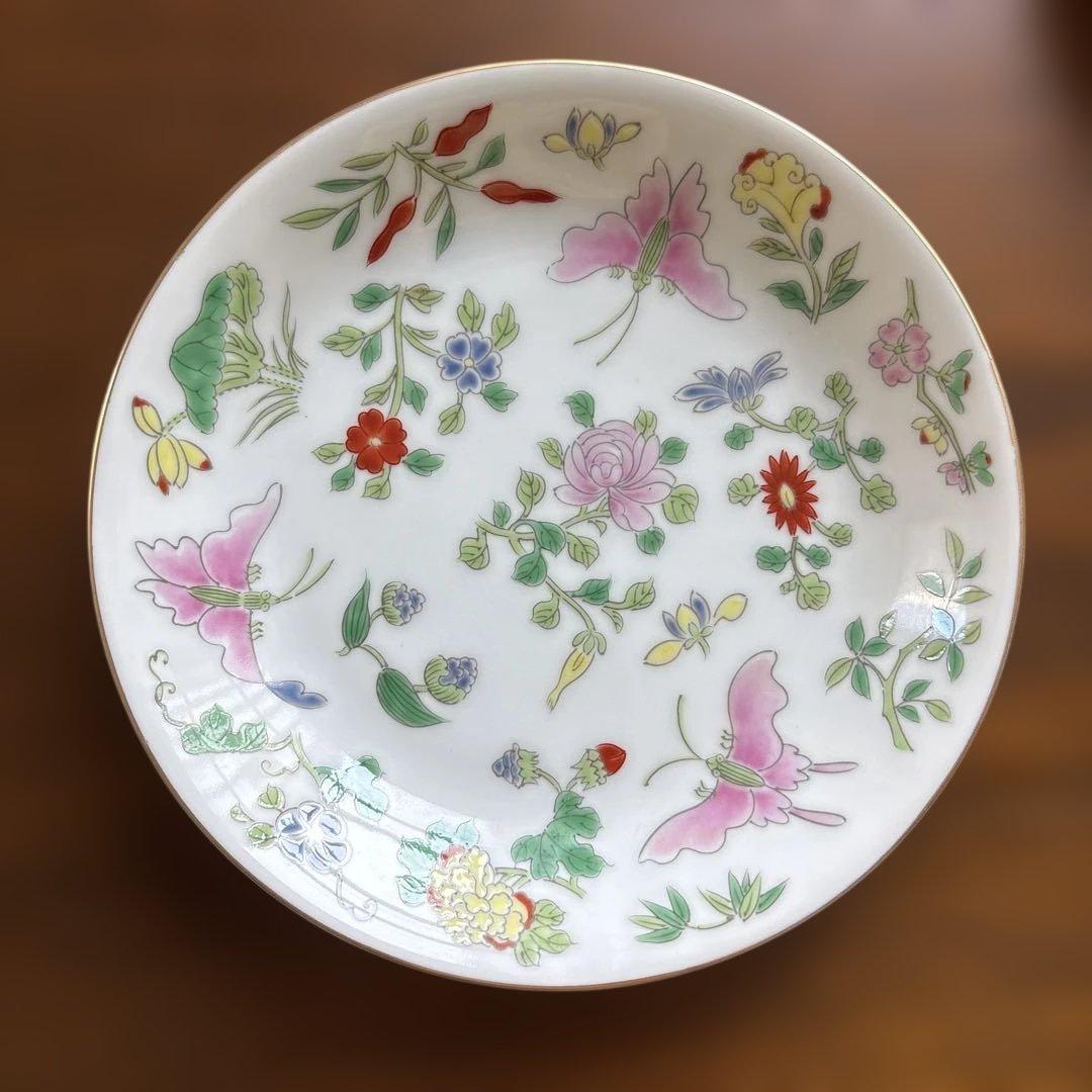 クニエダ　ヤスエ さんデザイン　chinee シリーズ　有田焼 プレート　６枚