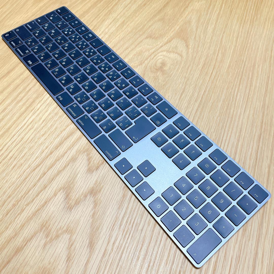 Magic Keyboard テンキー付き (JIS) スペースグレイ
