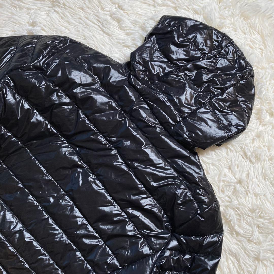 極美品 ユニクロ ウルトラライトダウン パーカー 限定 3XL 黒 ブラック