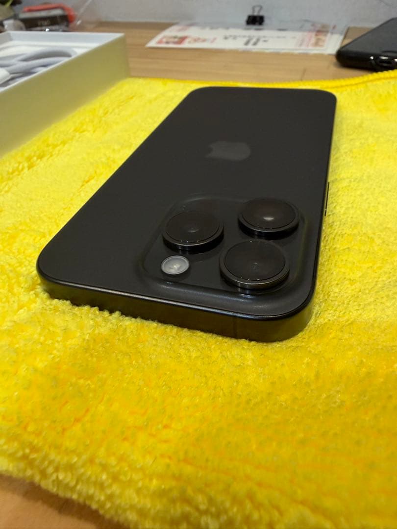 iPhone 15Pro ブラック128GB SIMフリー　即日発送致します