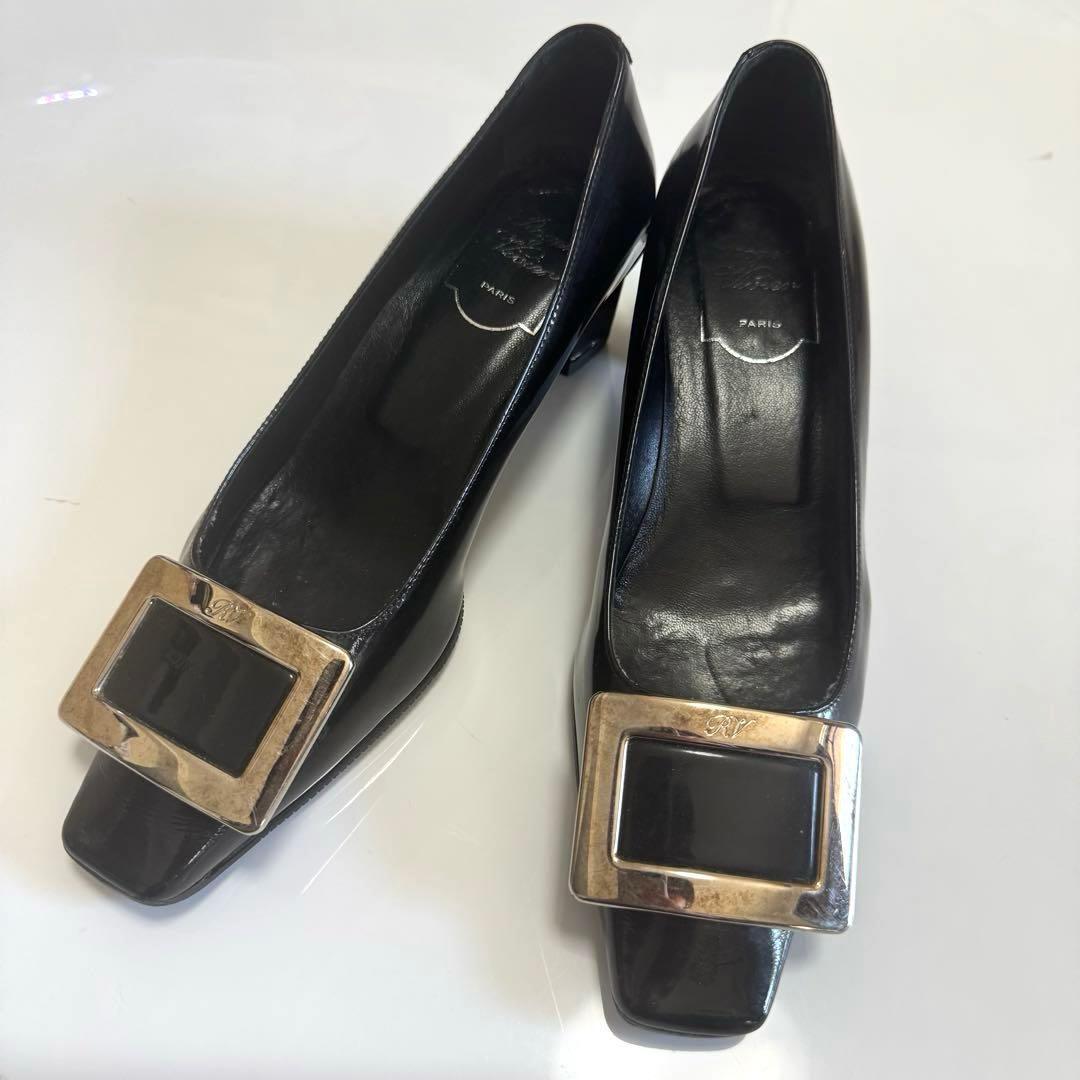 ロジェヴィヴィエ パンプス エナメル レザー シルバー金具 黒