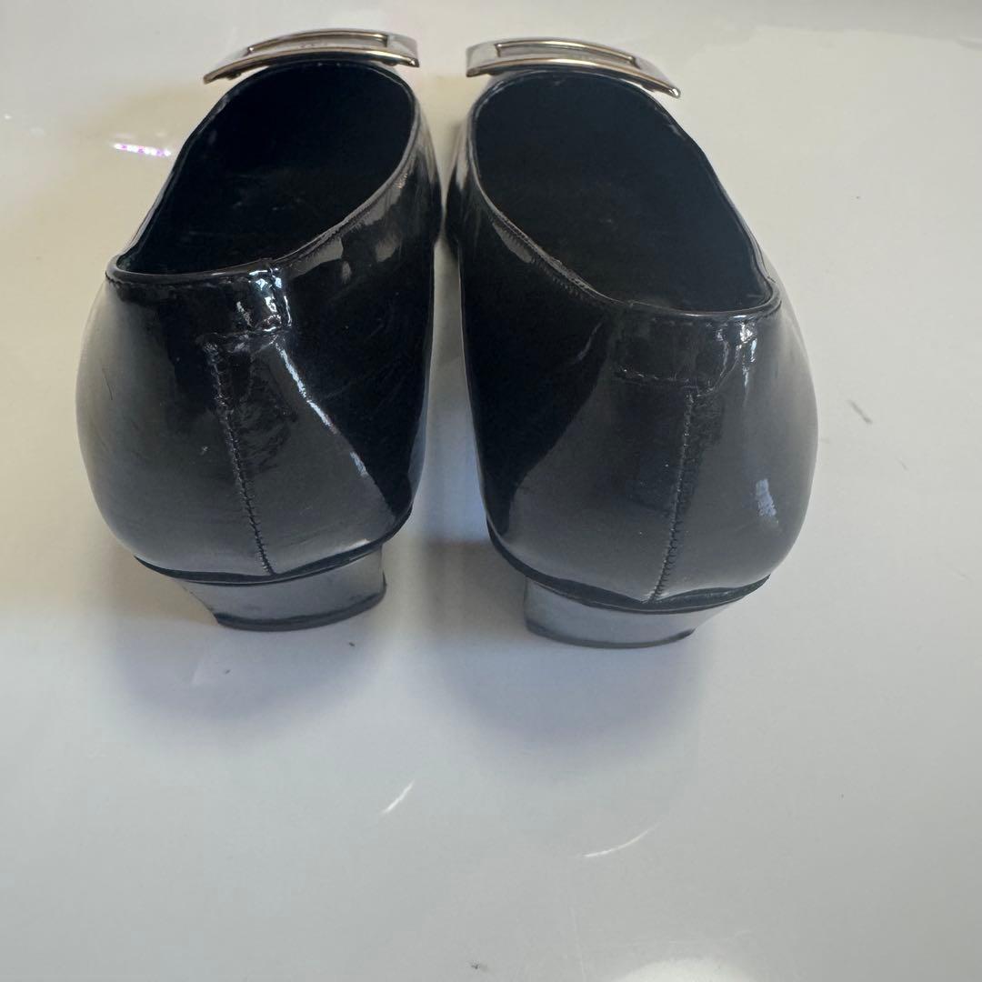 ロジェヴィヴィエ パンプス エナメル レザー シルバー金具 黒