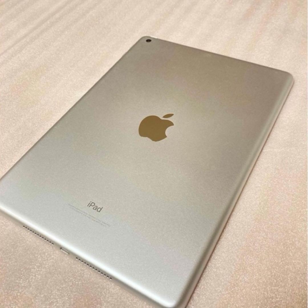 Apple iPad 第5世代 Wi-Fi 32GB シルバー