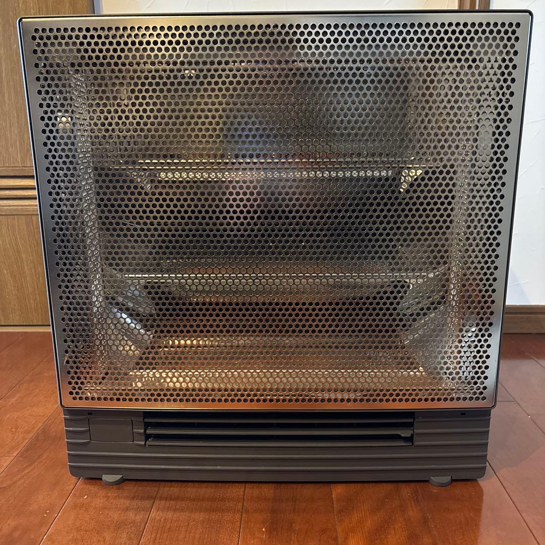 ダイキン　遠赤外線暖房機ハイブリット セラムヒート2023年製　日本製