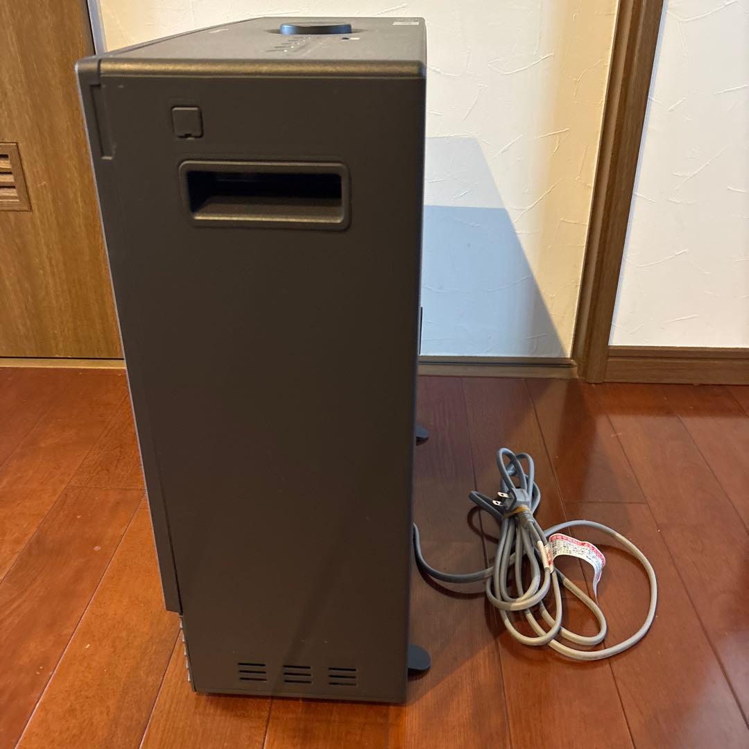 ダイキン　遠赤外線暖房機ハイブリット セラムヒート2023年製　日本製