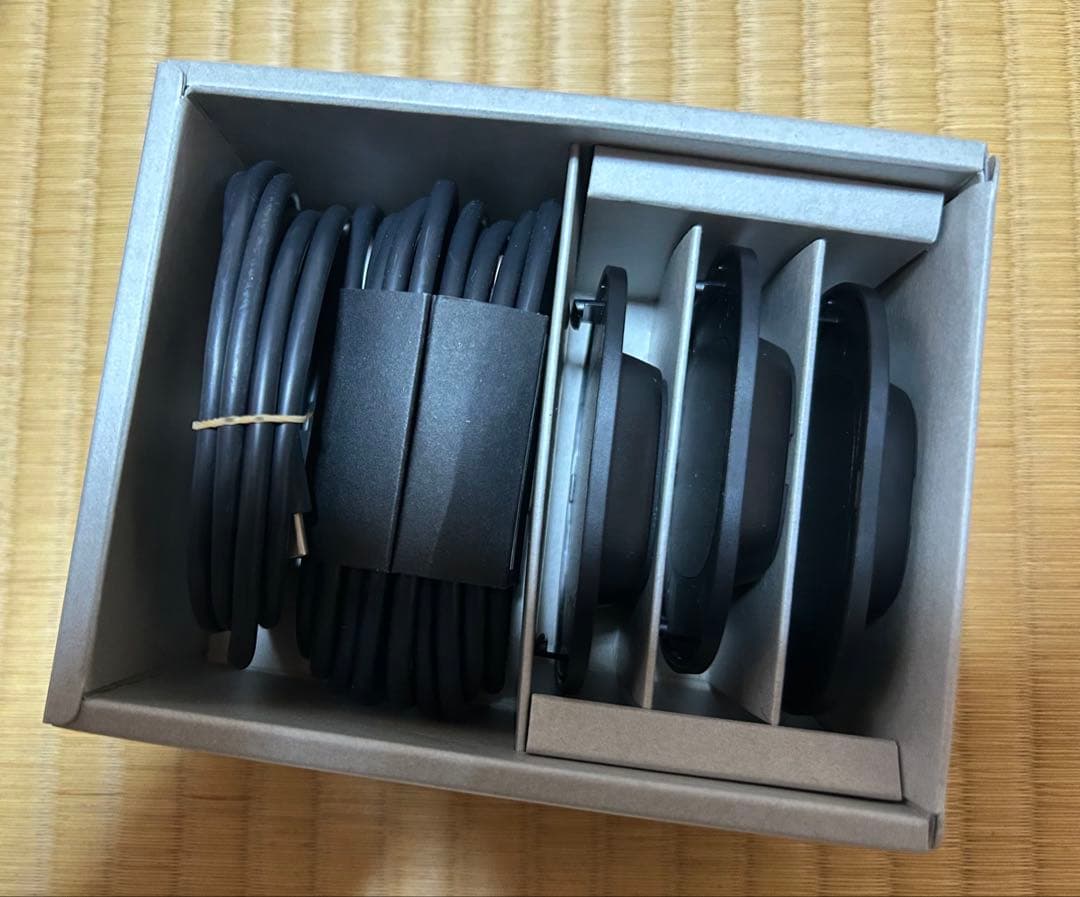 viveトラッカー (ultimate)3点＋ドングル＋ベルト付属