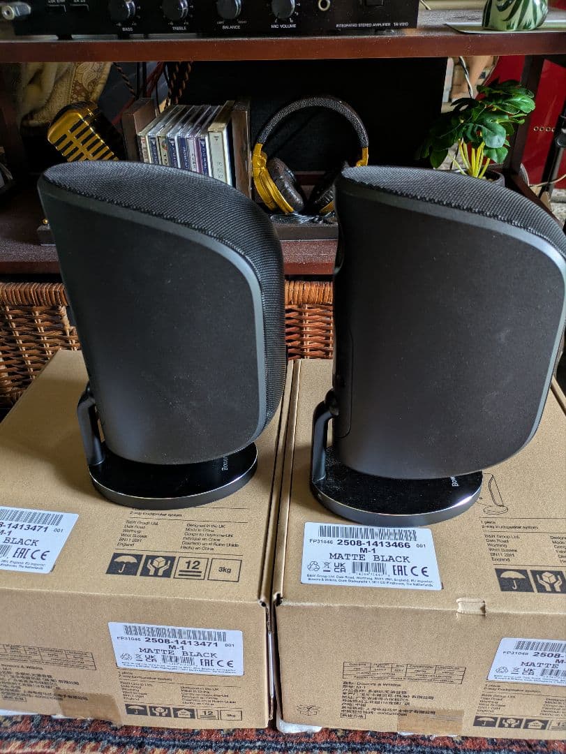 B＆W MATE-1 BLACK アクティブスピーカー