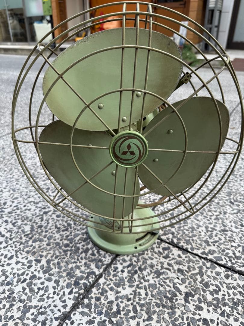 日*1様 三菱電機製の古い レトロ 卓上扇風機 グリーン 3枚羽アンティーク