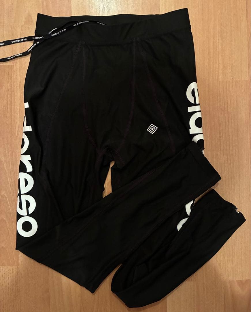 【美品】eldoreso ロングタイツXLジッパーポケット付き