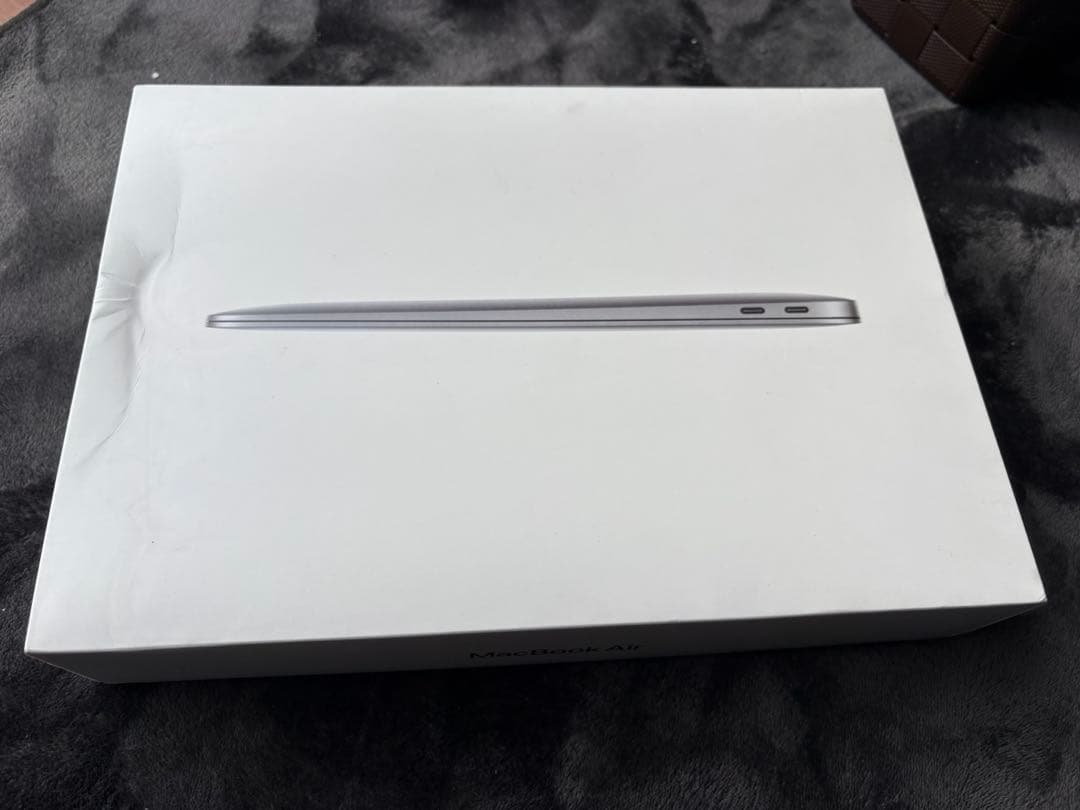 macbook air 2020　i7/16gb/1tb