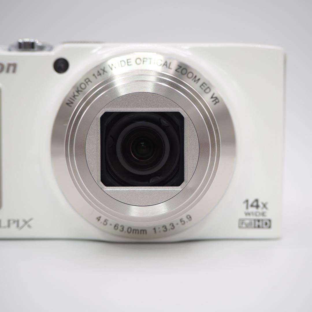 NikonCOOLPIX S8200 ホワイト