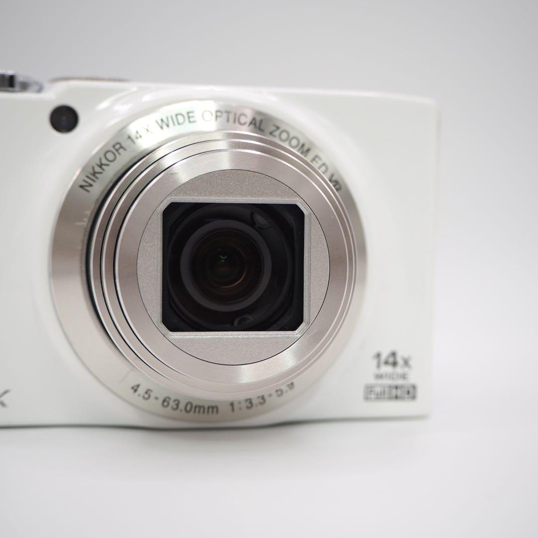 NikonCOOLPIX S8200 ホワイト