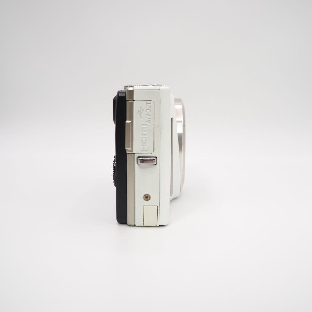 NikonCOOLPIX S8200 ホワイト