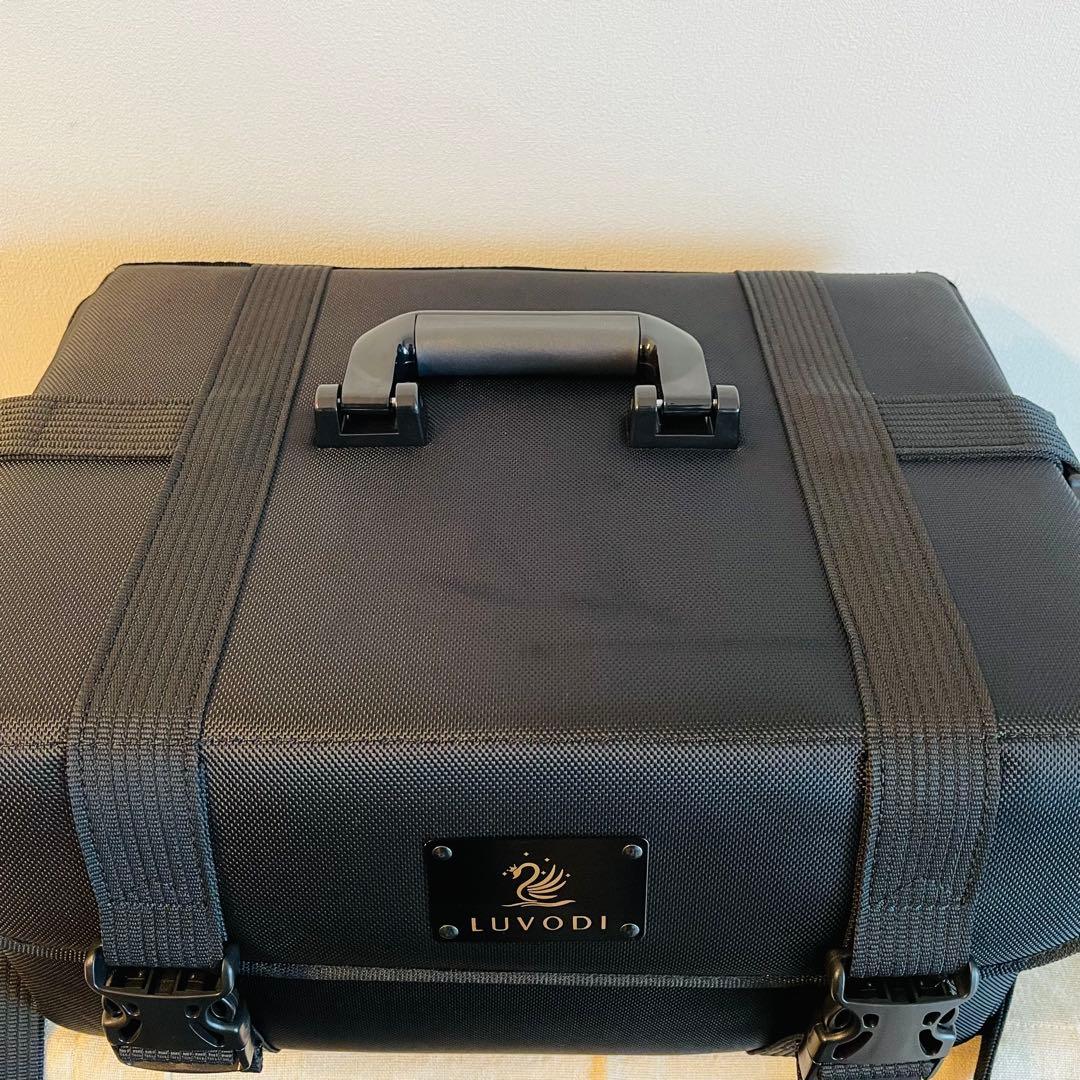 【極美品】LUVODI メイクボックスキャリー プロ用 屋内2回使用 3WAY