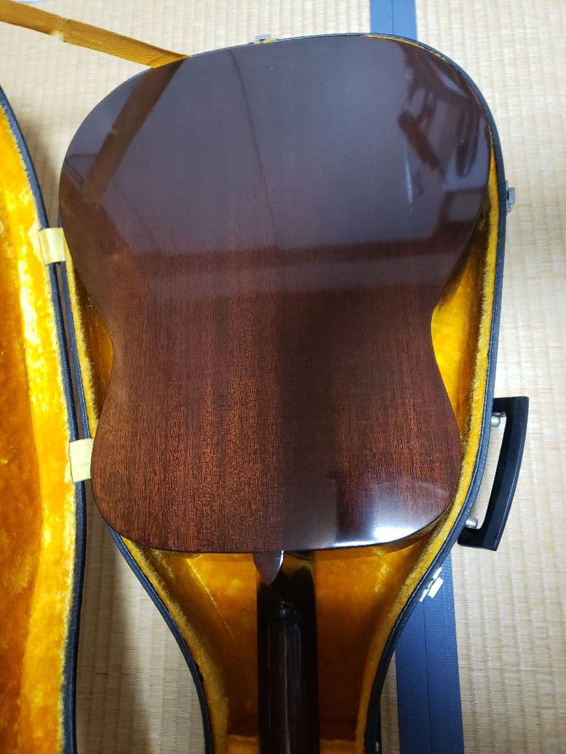 ヤマハ　YAMAHA　FG180赤ラベル