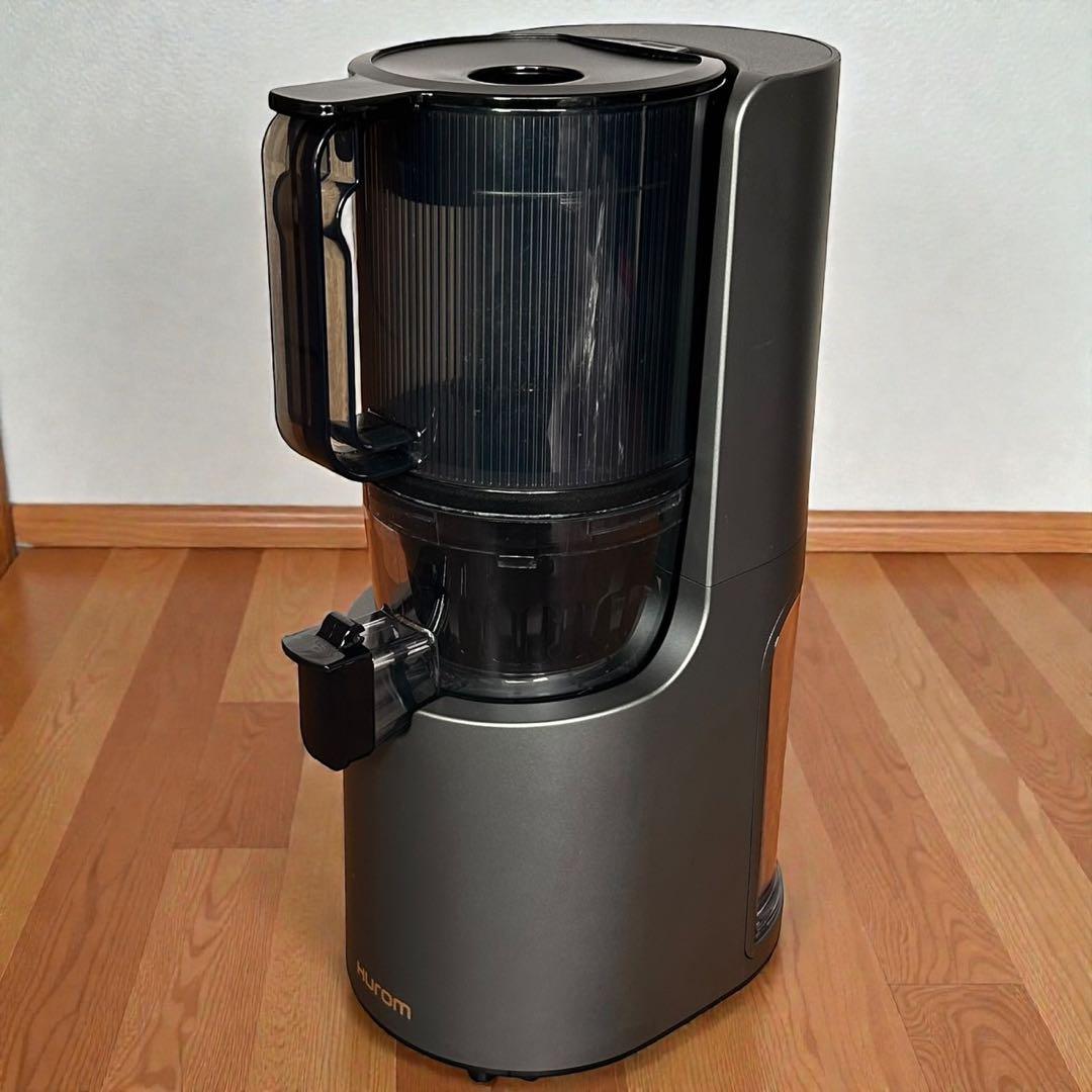 数回使用のみ❣️極美品✨Hurom スロージューサー H-200-DBAA03