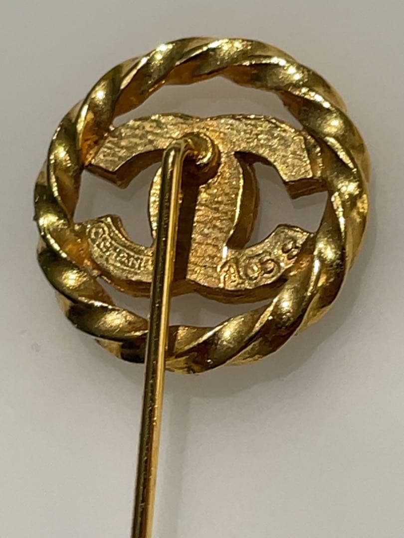 CHANEL ロゴブローチ ヴィンテージシャネル