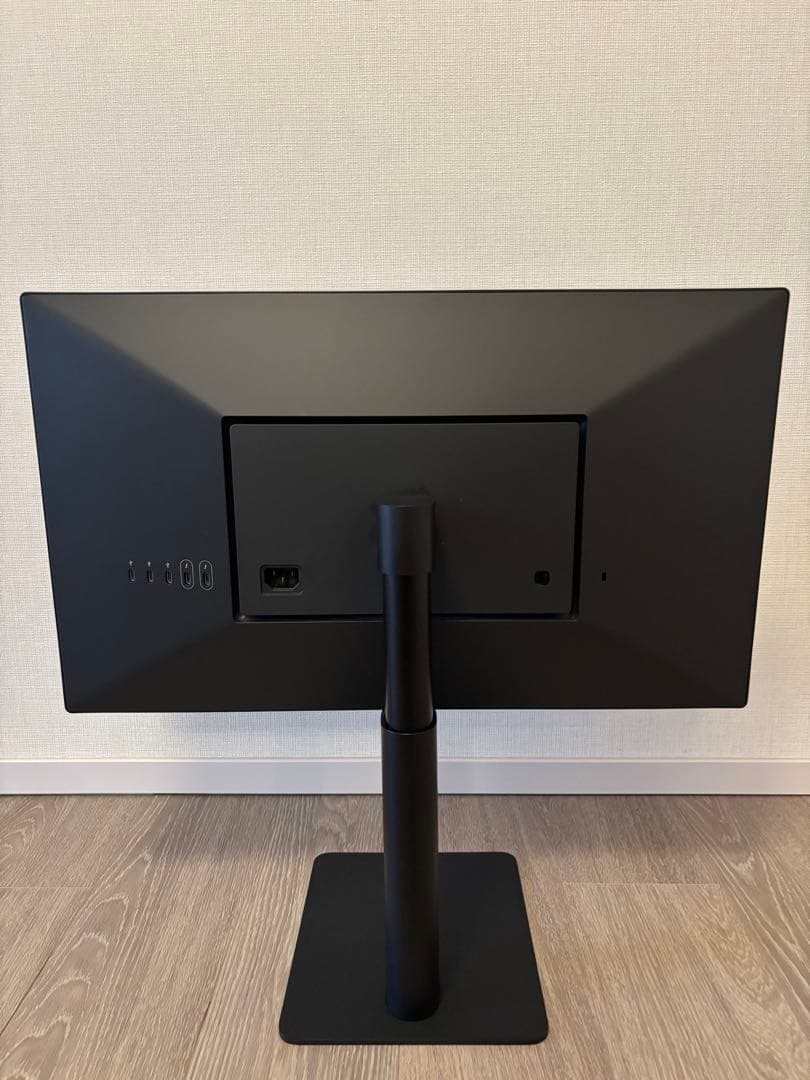 LG UltraFine 4K 24MD4KL-B 23.7型