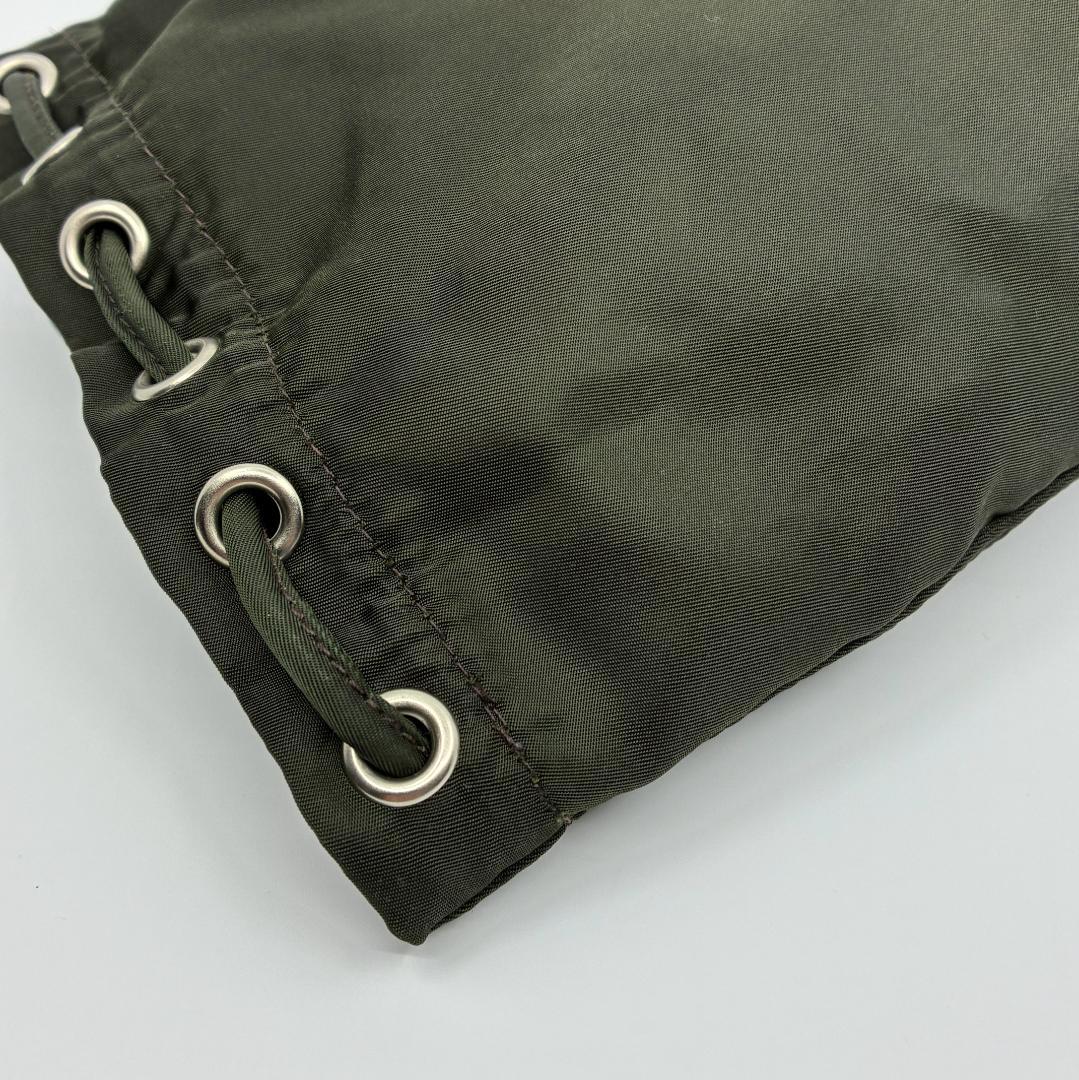 PRADA プラダ ナイロン 巾着ポーチ オリーブグリーン A1352B4