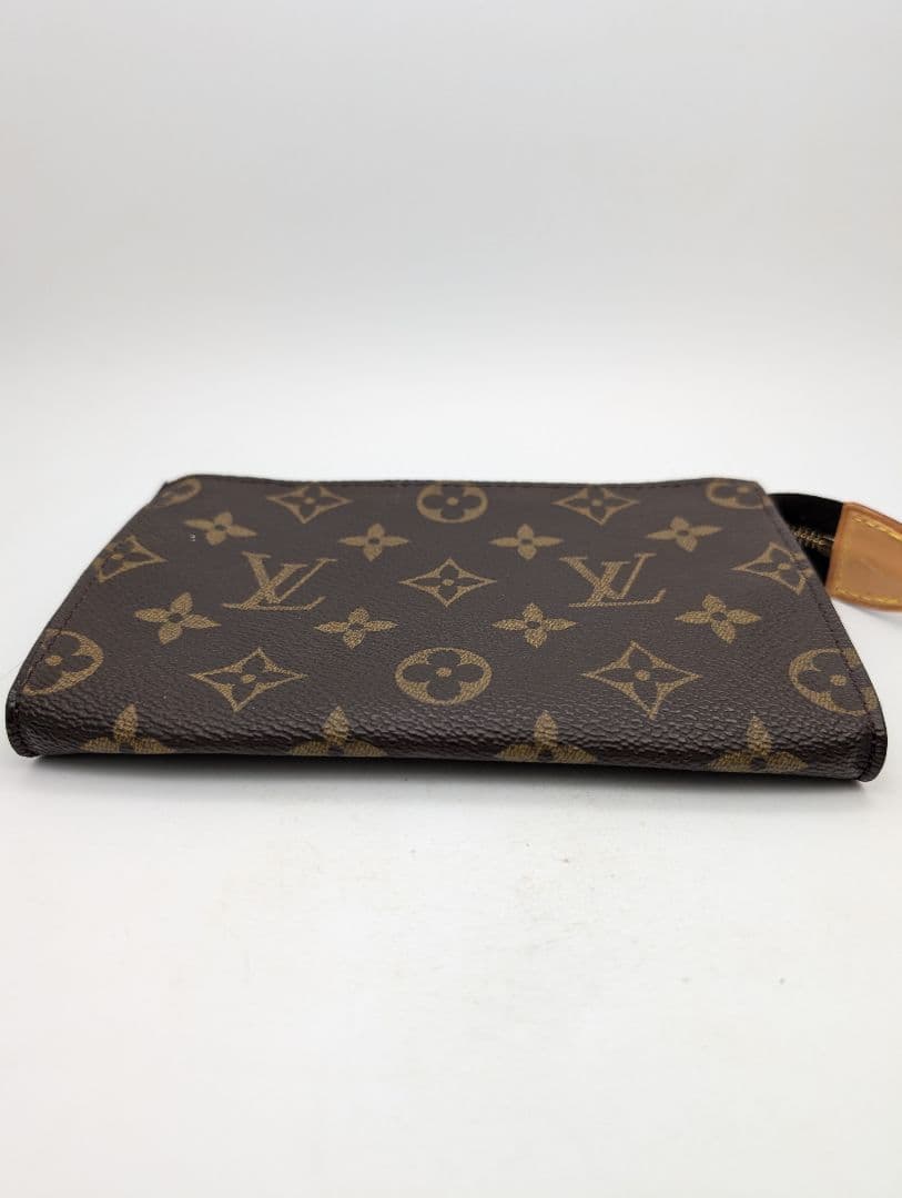 Louis Vuitton モノグラム バケツのポーチ（PM）