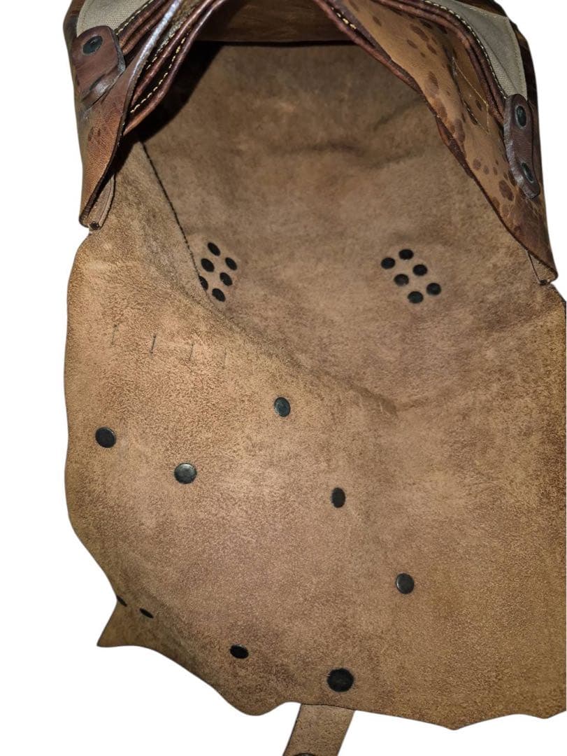 アルベロベロ ALBEROBELLO ビーズ刺繍 レザーバックパック