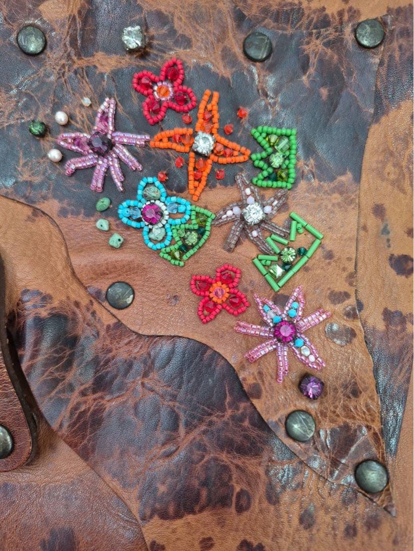 アルベロベロ ALBEROBELLO ビーズ刺繍 レザーバックパック