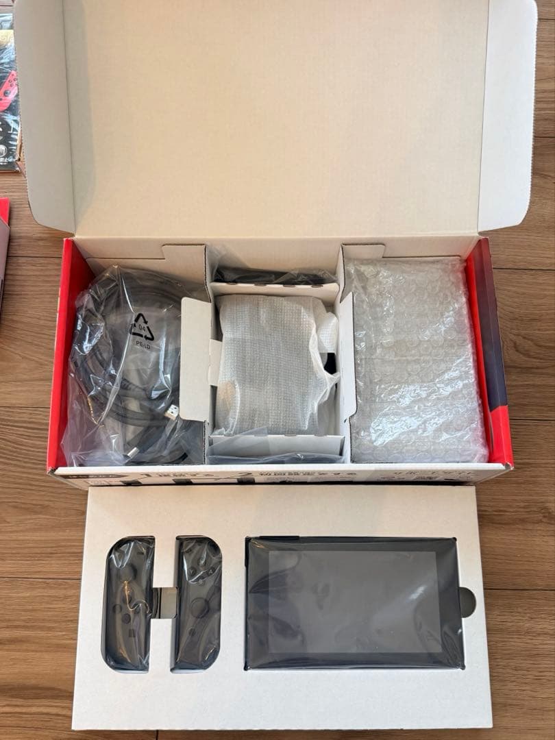 Nintendo switch 本体　グレー