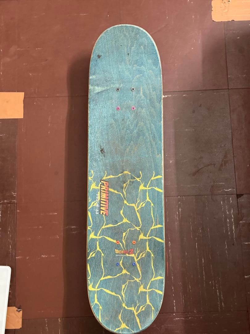 スケボー　ベジータ　primitive プリミティブ