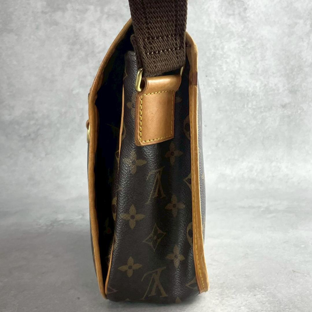 ルイ ヴィトン メッセンジャーボスフォールPM ショルダーバッグ M40106