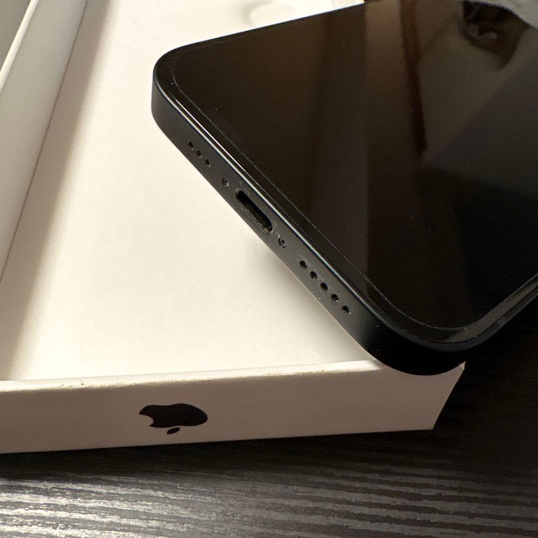 iPhone16e 本体 128GB フィルムカバー付き ブラック