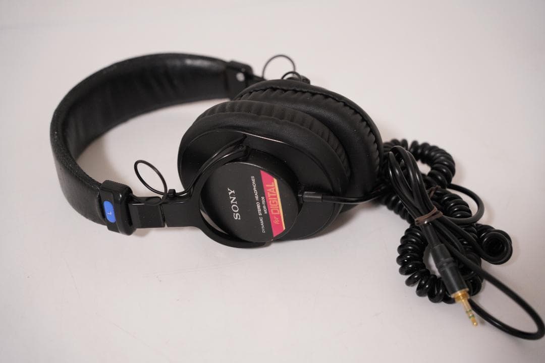 SONY MDR-7506 折りたたみ式モニターヘッドホン　新品パッド