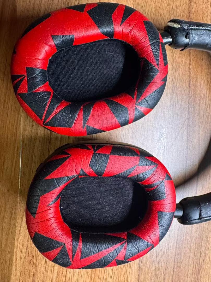 じゅんじゅん　SONY　WH-1000XM5　使えますが全体的に状態が悪い