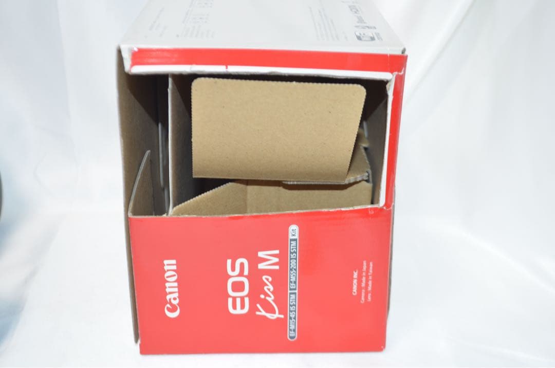 ★美品★お洒落ホワイト♪高性能ミラーレス！スマホ転送OK★キヤノン Kiss M