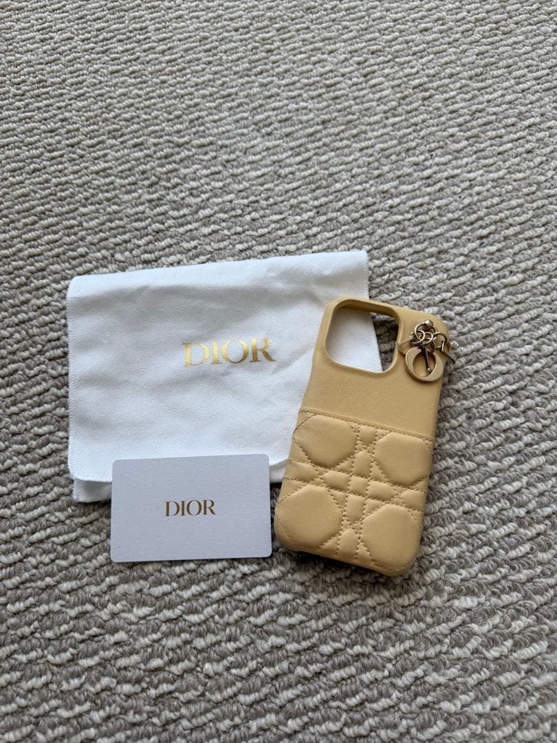 Dior iPhone15proケース イエロー