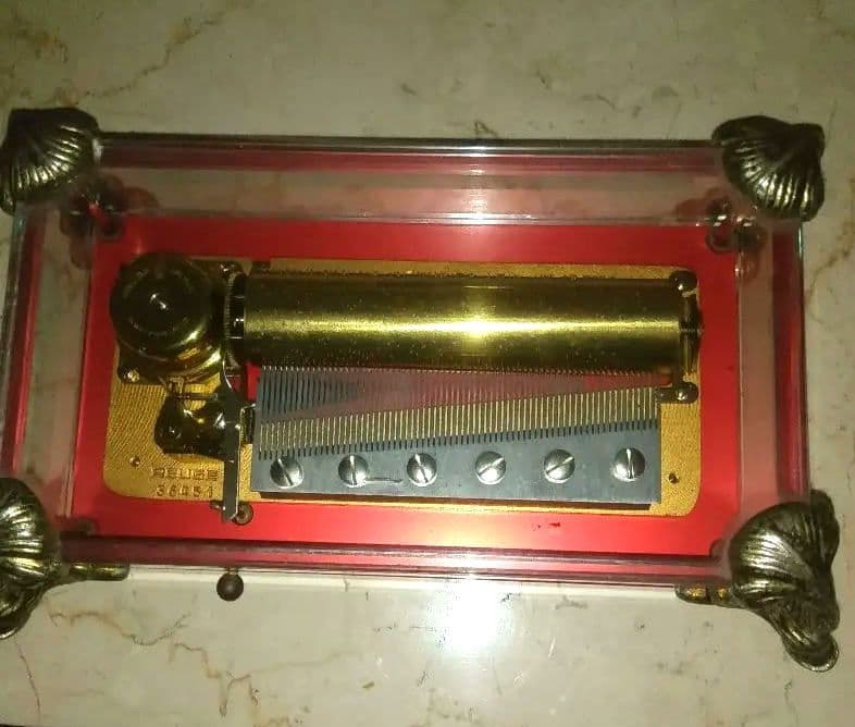 REUGE装飾的オルゴール