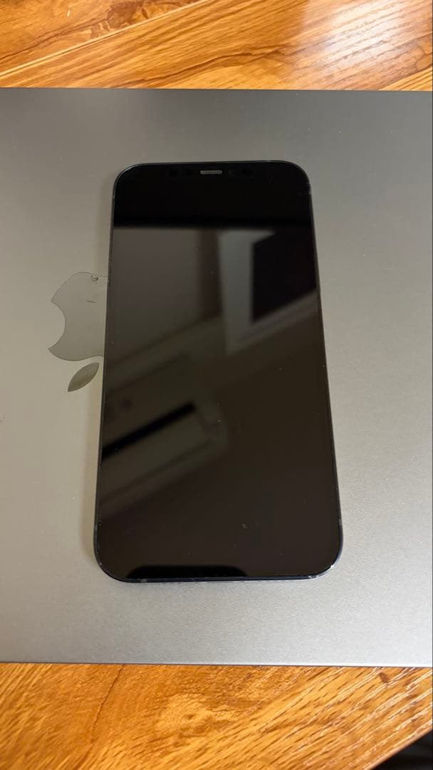 Apple iPhone 12 ブラック 本体　SIMフリー