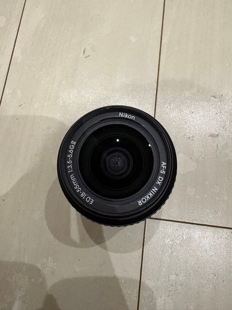 Nikon D40 デジタル一眼レフカメラ