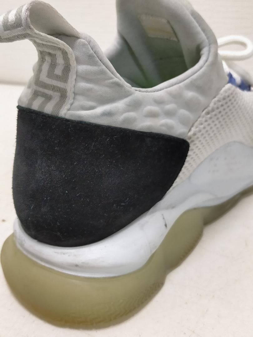 ヴェルサーチ　チェーンリアクション スニーカー 白×灰色 　251121-7Y