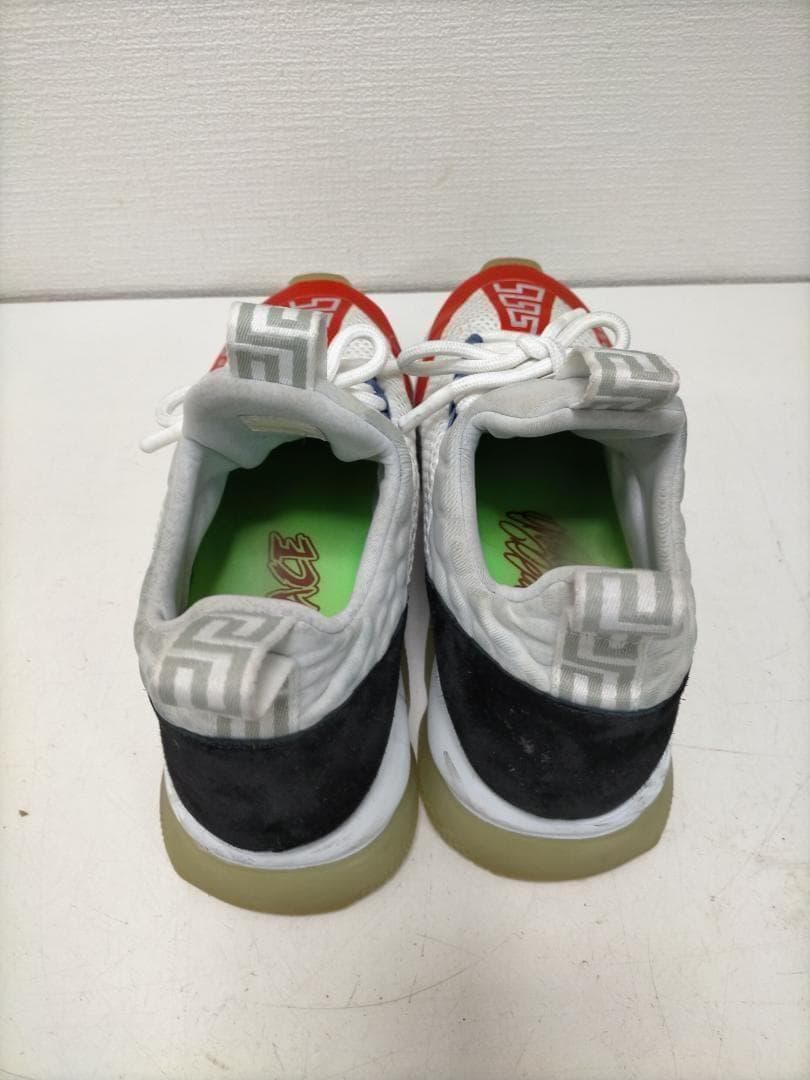 ヴェルサーチ　チェーンリアクション スニーカー 白×灰色 　251121-7Y