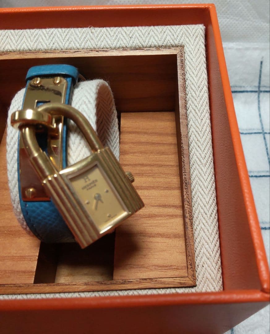 ♛ エルメス HERMÈS ケリーウォッチ 青・ ゴールド ♛