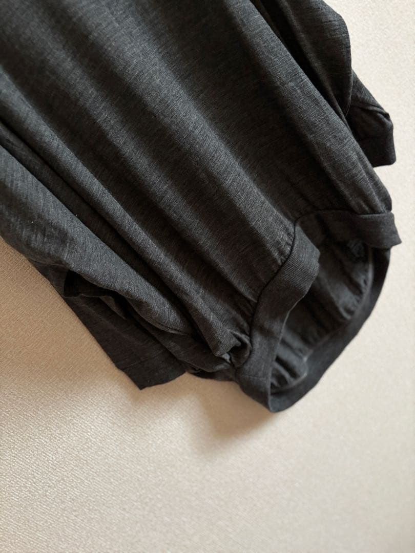 COG THE BIG SMOKE ニットプルオーバー　グレー、ブラック2点