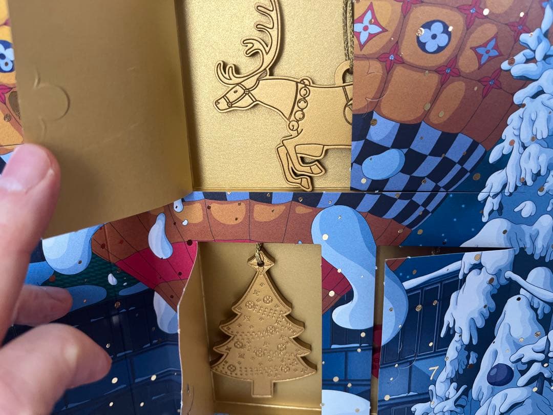 ルイヴィトン アドベントカレンダー クリスマス