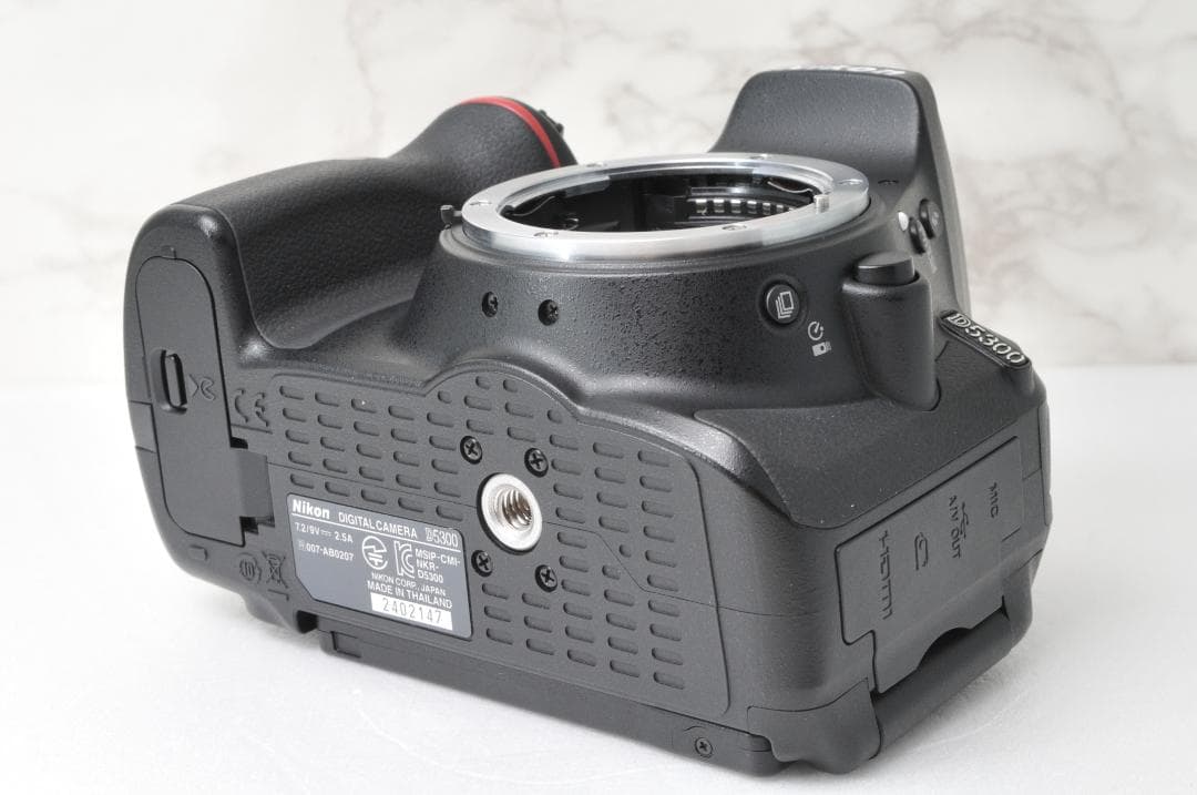 ショット数新品級❣️美品 Nikon D5300⭐️Wi-Fi スマホ転送 一眼レフ
