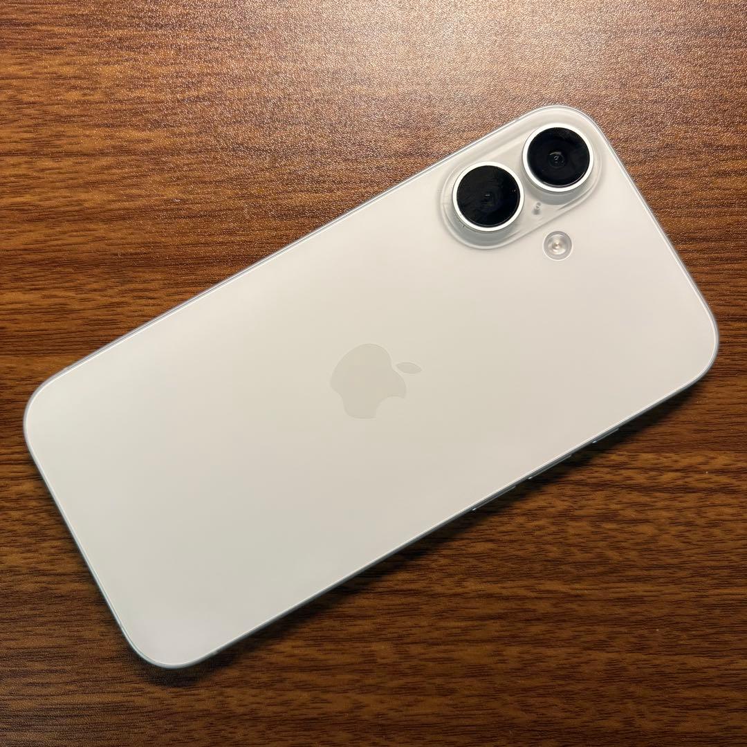 iPhone16 128GB ホワイト SIMフリー