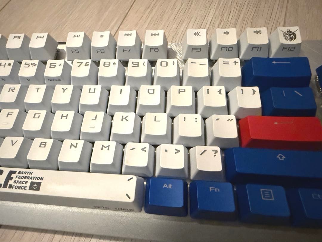 ASUS キーボード ROG Strix Scope TKL GUNDAM