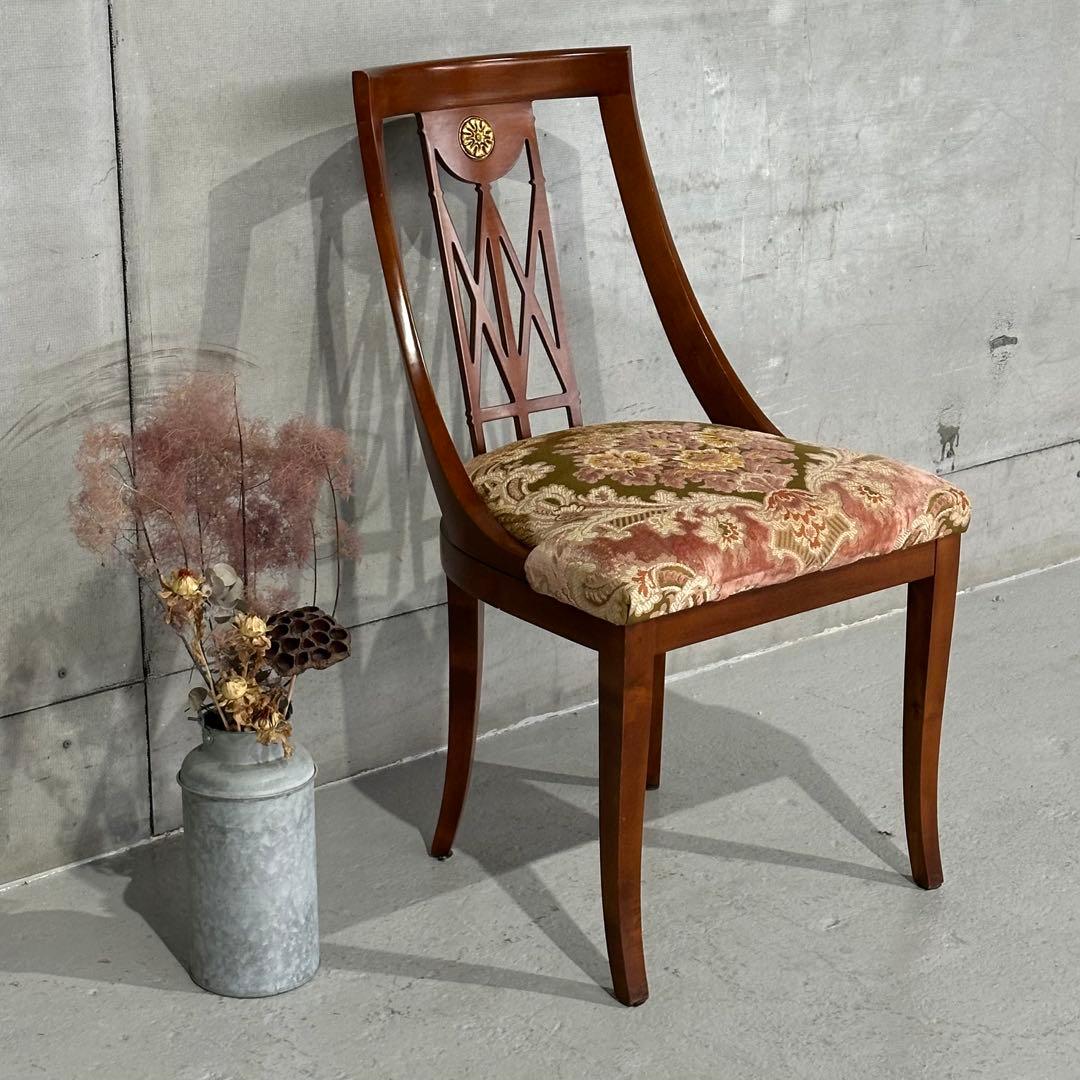 ✦ネオクラシカル様式✦透かし彫り×メダリオン装飾 ダイニングチェア アンティーク